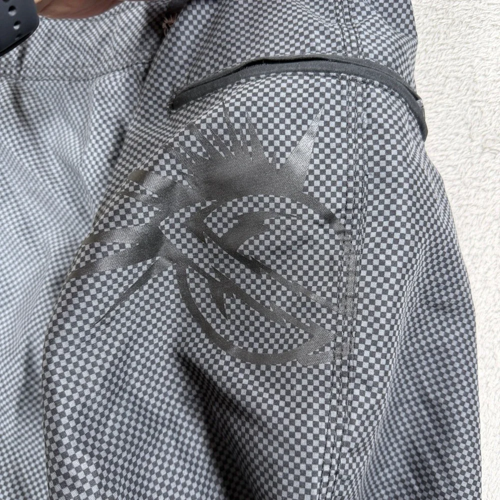 Vintage Lost Mayhem Board Shorts Men 30 Black Check‎ Logo Zipper Pocket Surf Y2K
